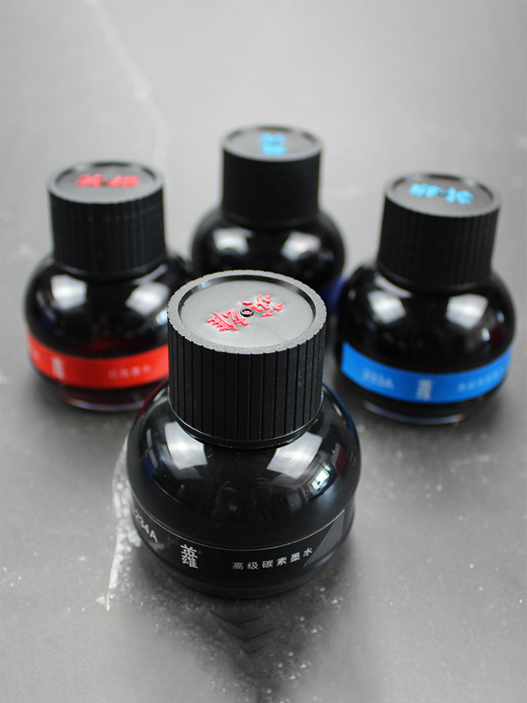 Fountain Pen Bottled Ink - حبر هيرو للكتابة والخط، أسود نقي،