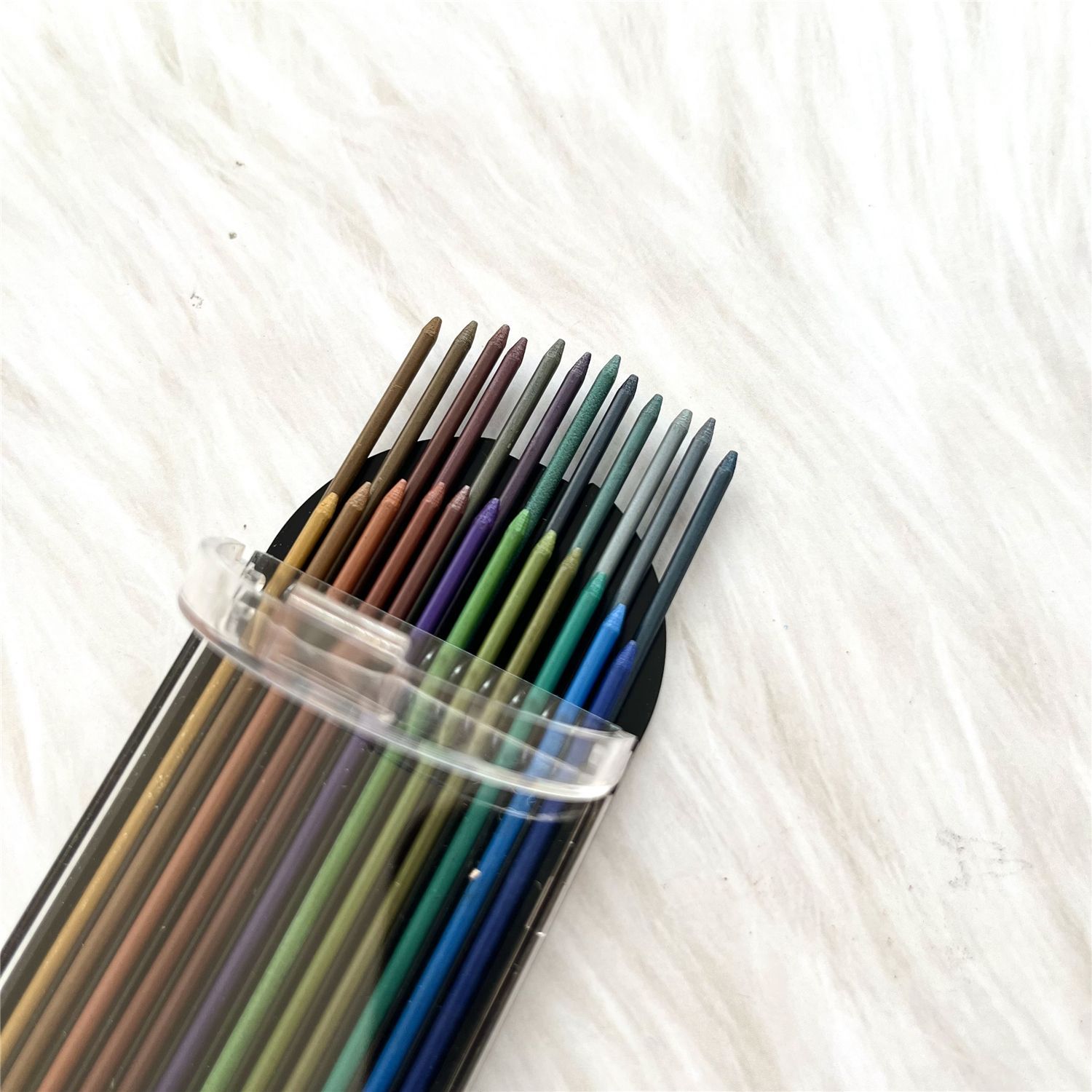 مجموعة أقلام رصاص ميكانيكية 2. - مراجعة Staedtler Pencil Lumocolor وسعره